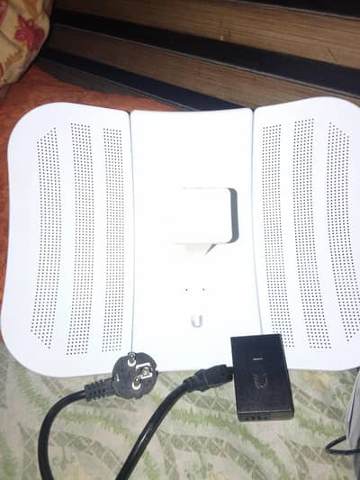 Ubiquiti LiteBeam Wireless Bridge + Tenda F3 Router Combo