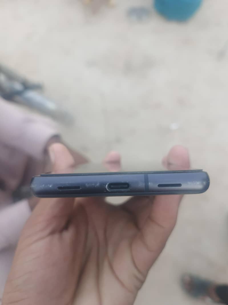 Google Pixel 7a 5
