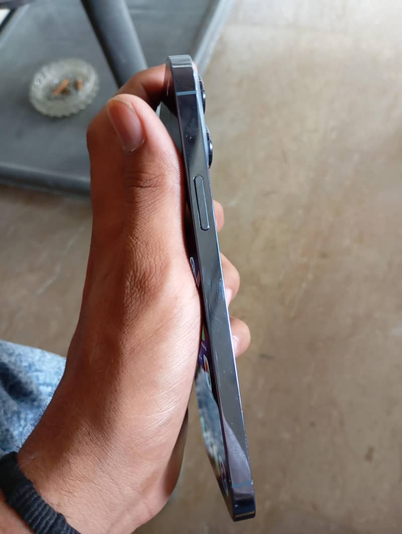 Apple iPhone 13 Pro Max 5