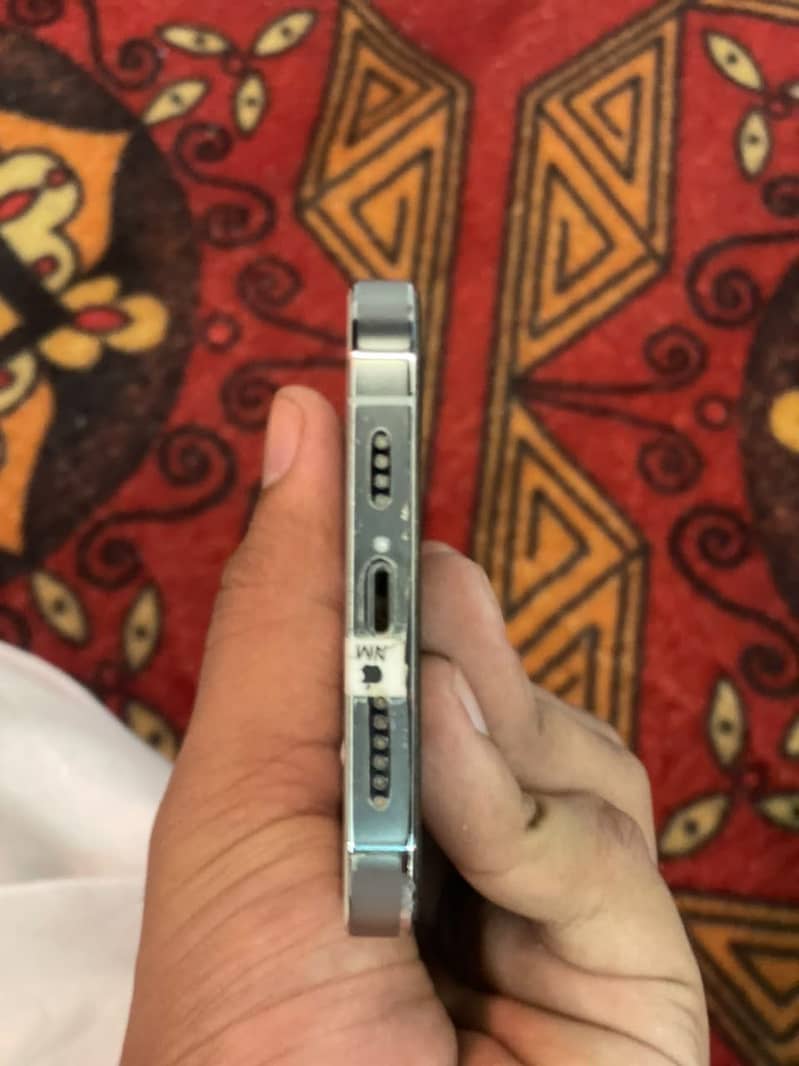 Apple iPhone 13 Pro Max 7