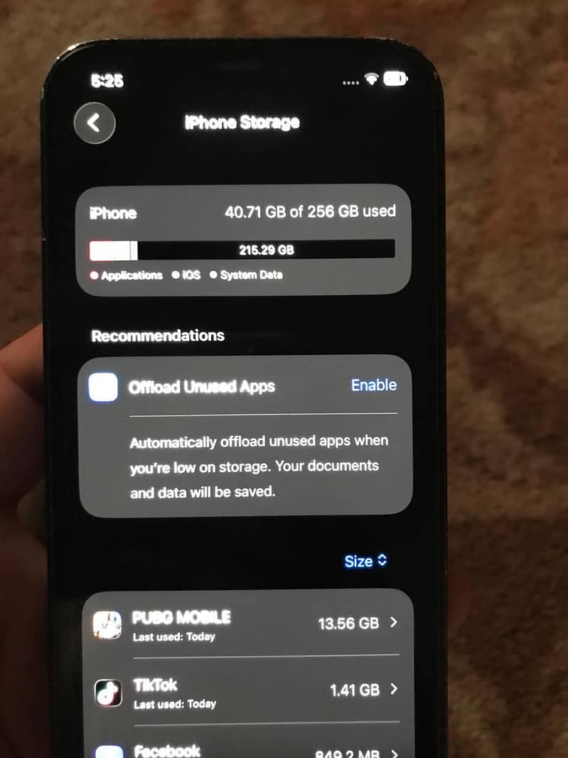 iPhone 12 6