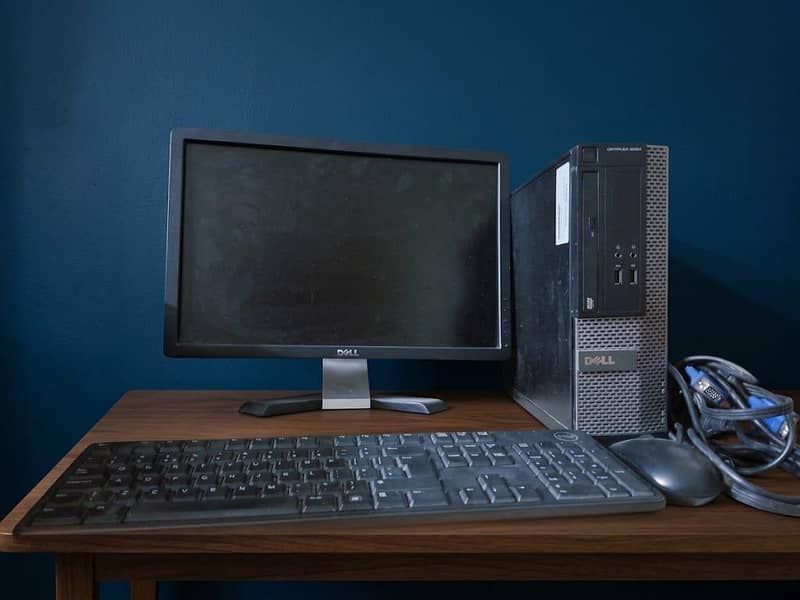 Core i3 , PC Desktop, Complete Set 0