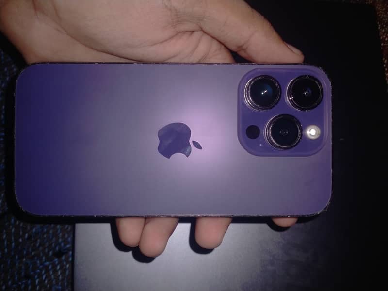 Apple iPhone 14 Pro 0