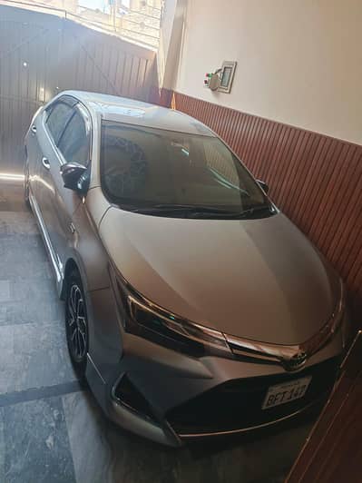 Toyota Corolla altis 1.8 2015