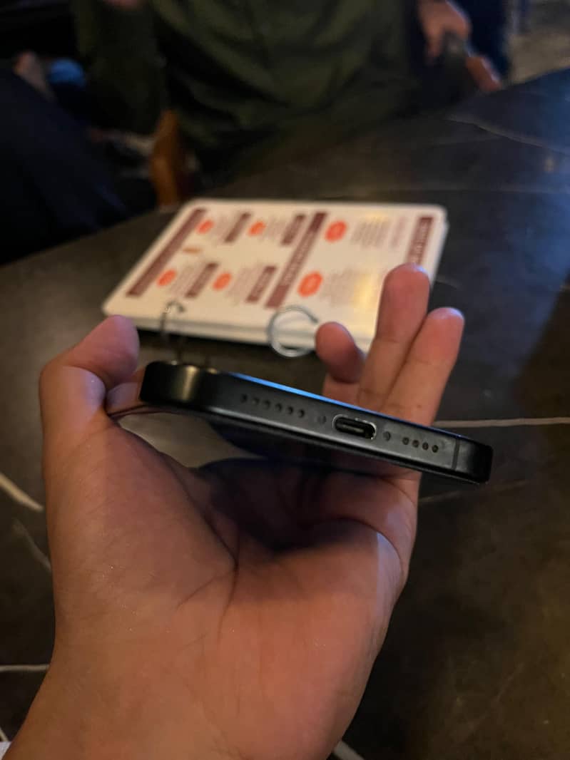 Apple iPhone 15 Pro Max 5
