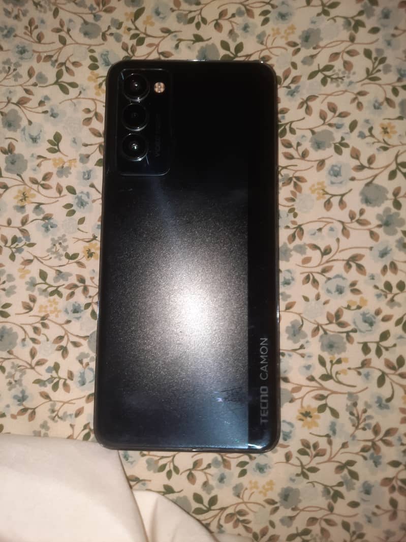 Tecno Camon 18P 0