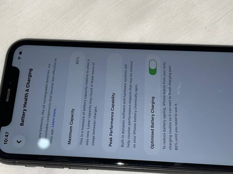 Apple iPhone 11 4