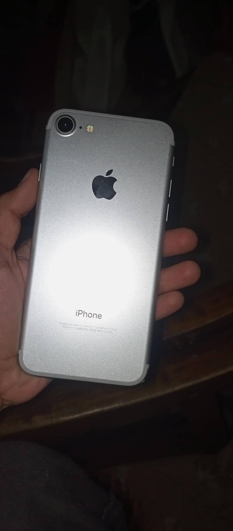 Apple iPhone 7 0