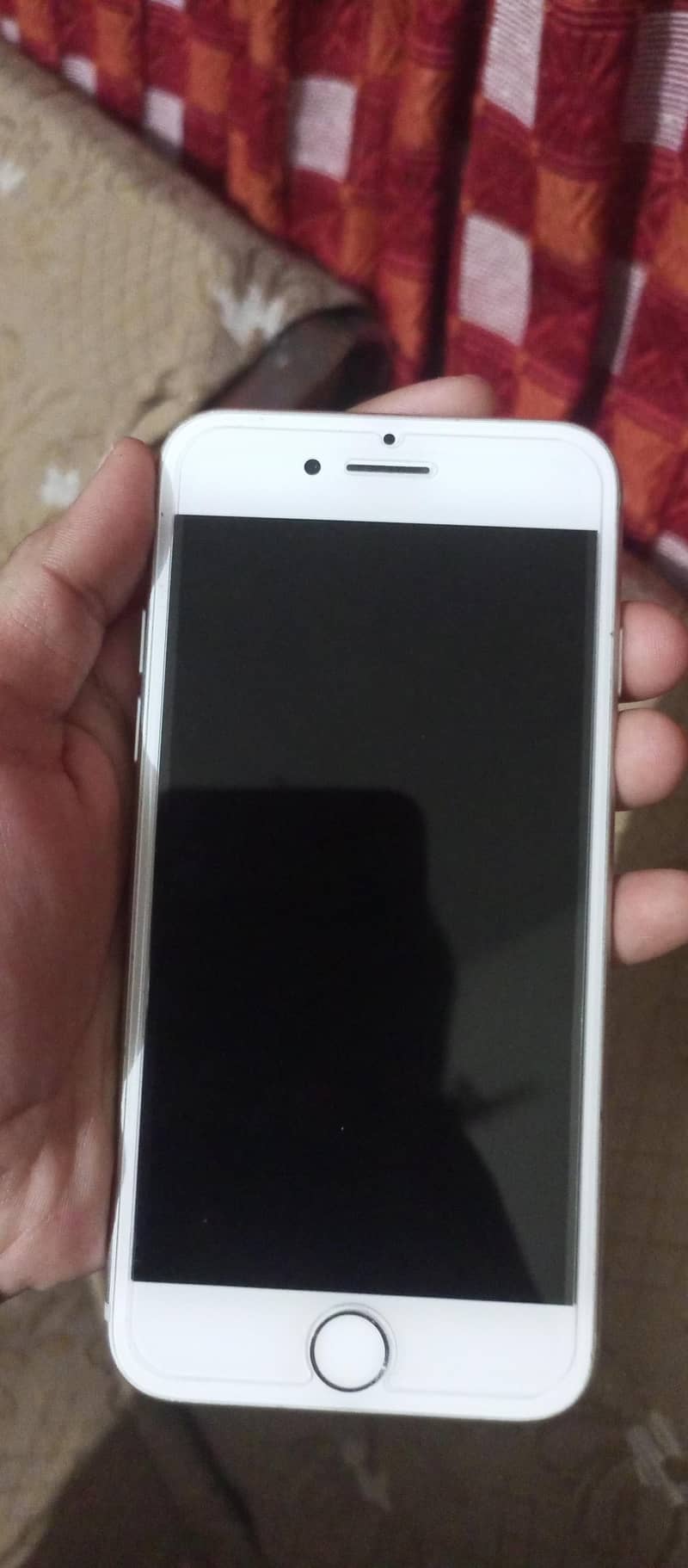 Apple iPhone 7 2