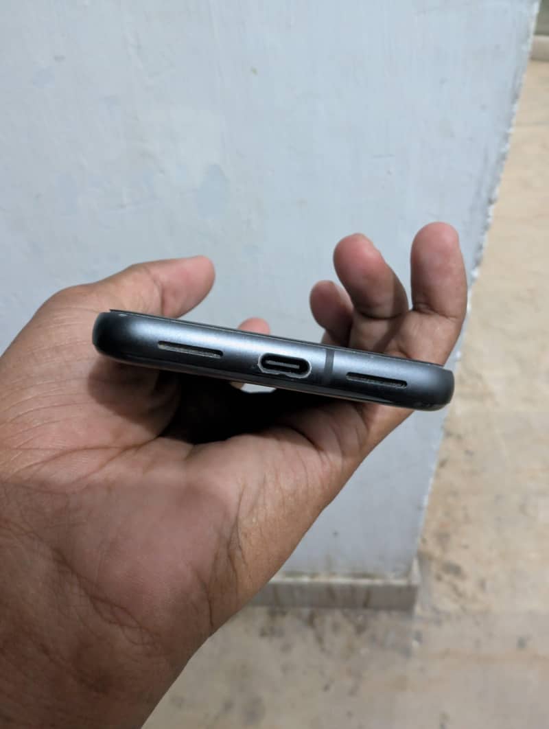 Google Pixel 8 2