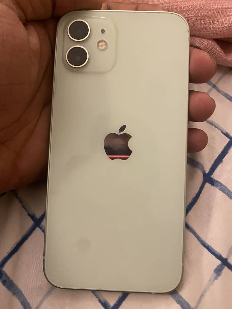 Apple iPhone 12 1