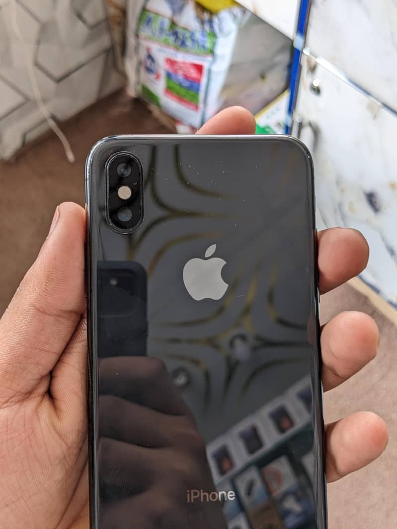 Apple iPhone XS 6