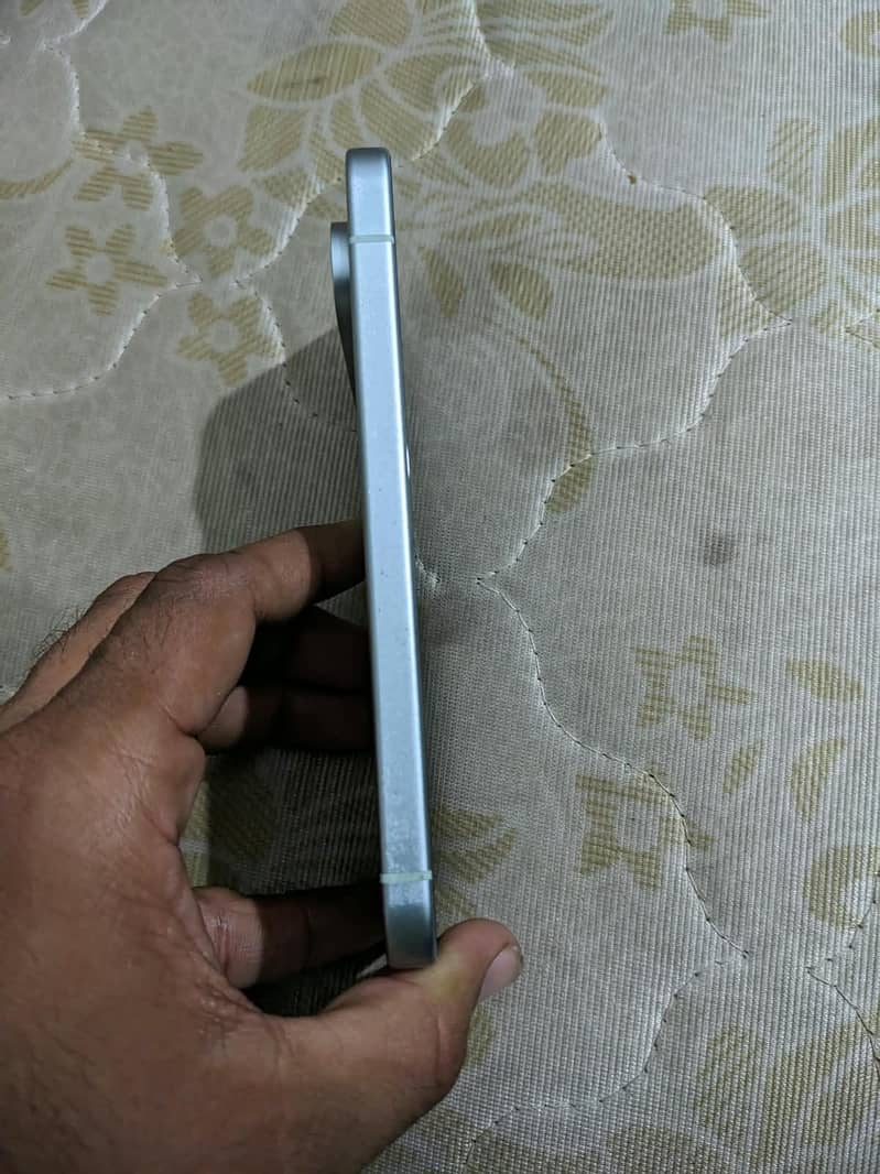 Google Pixel 9 3