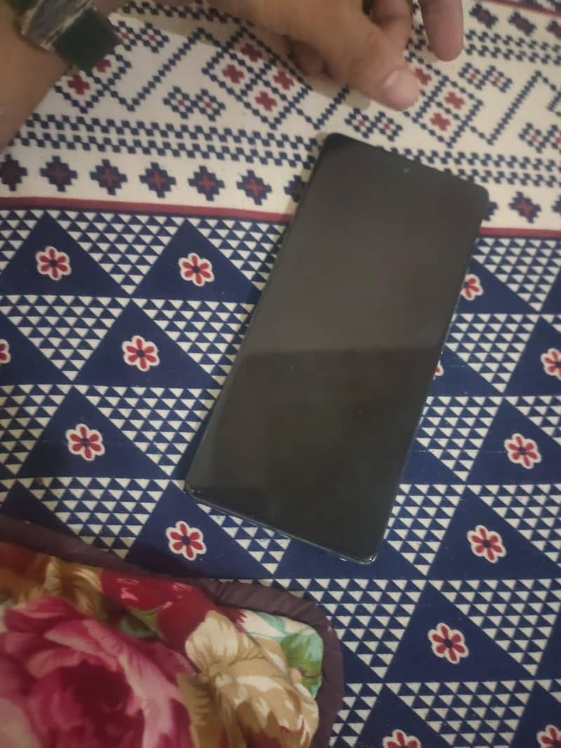 Tecno CAMON 40 7