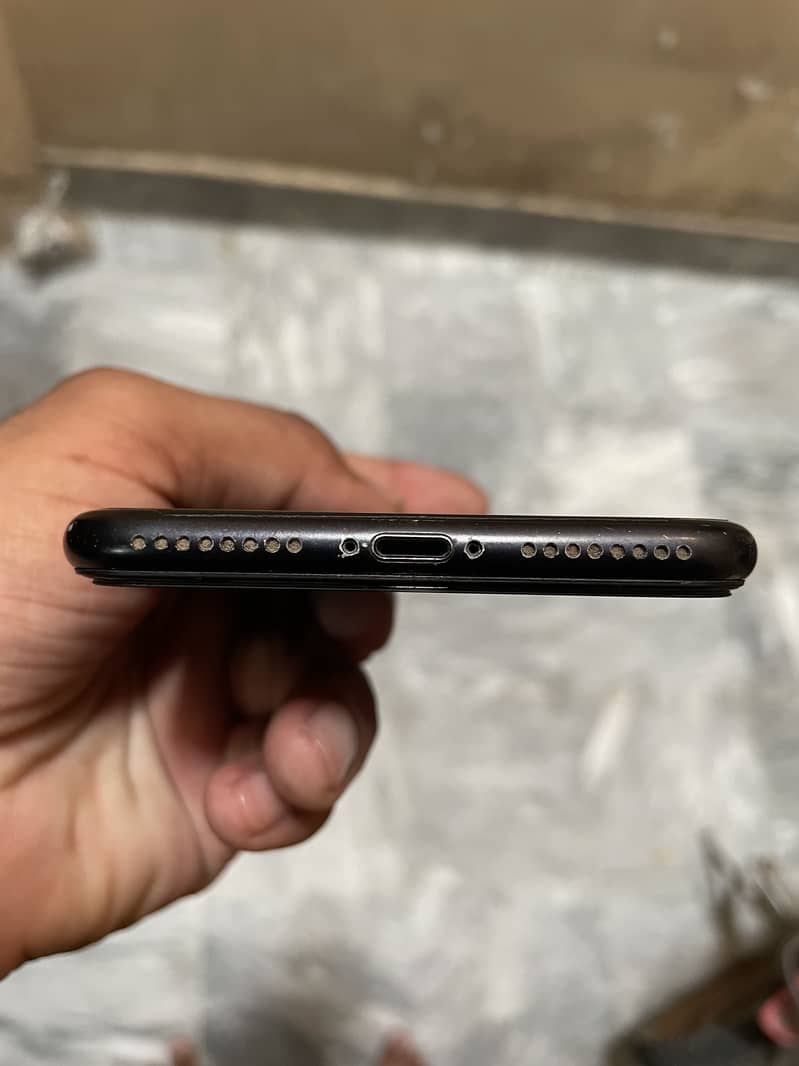 Apple iPhone 7 Plus 3