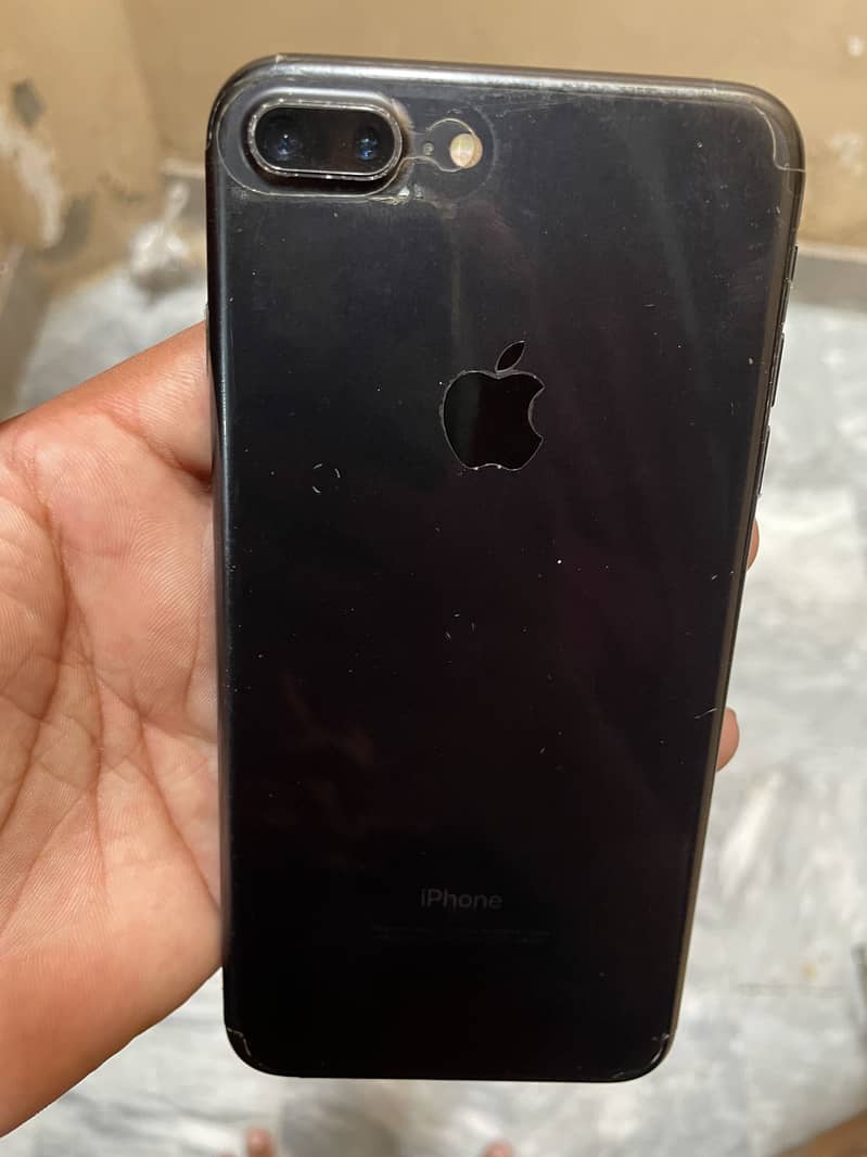 Apple iPhone 7 Plus 5
