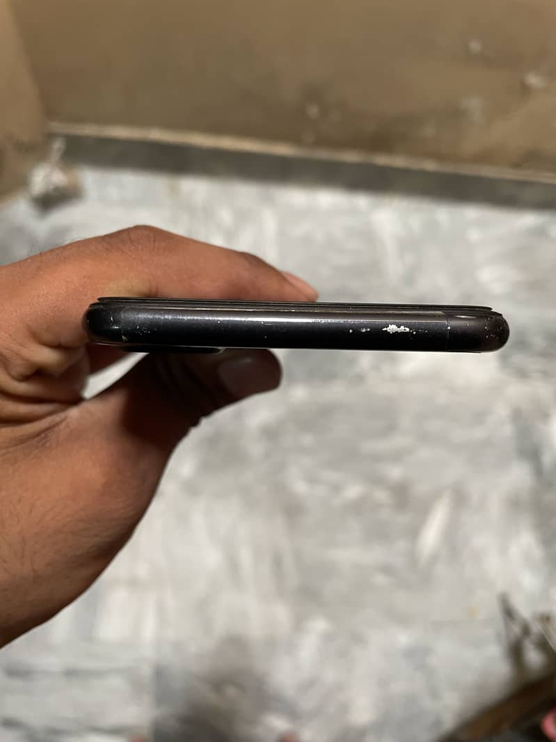 Apple iPhone 7 Plus 6
