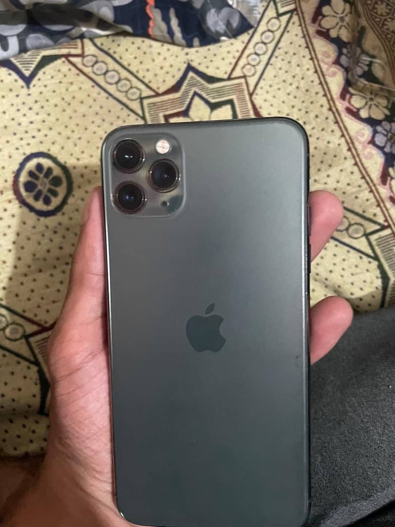 Apple iPhone 11 Pro Max 1