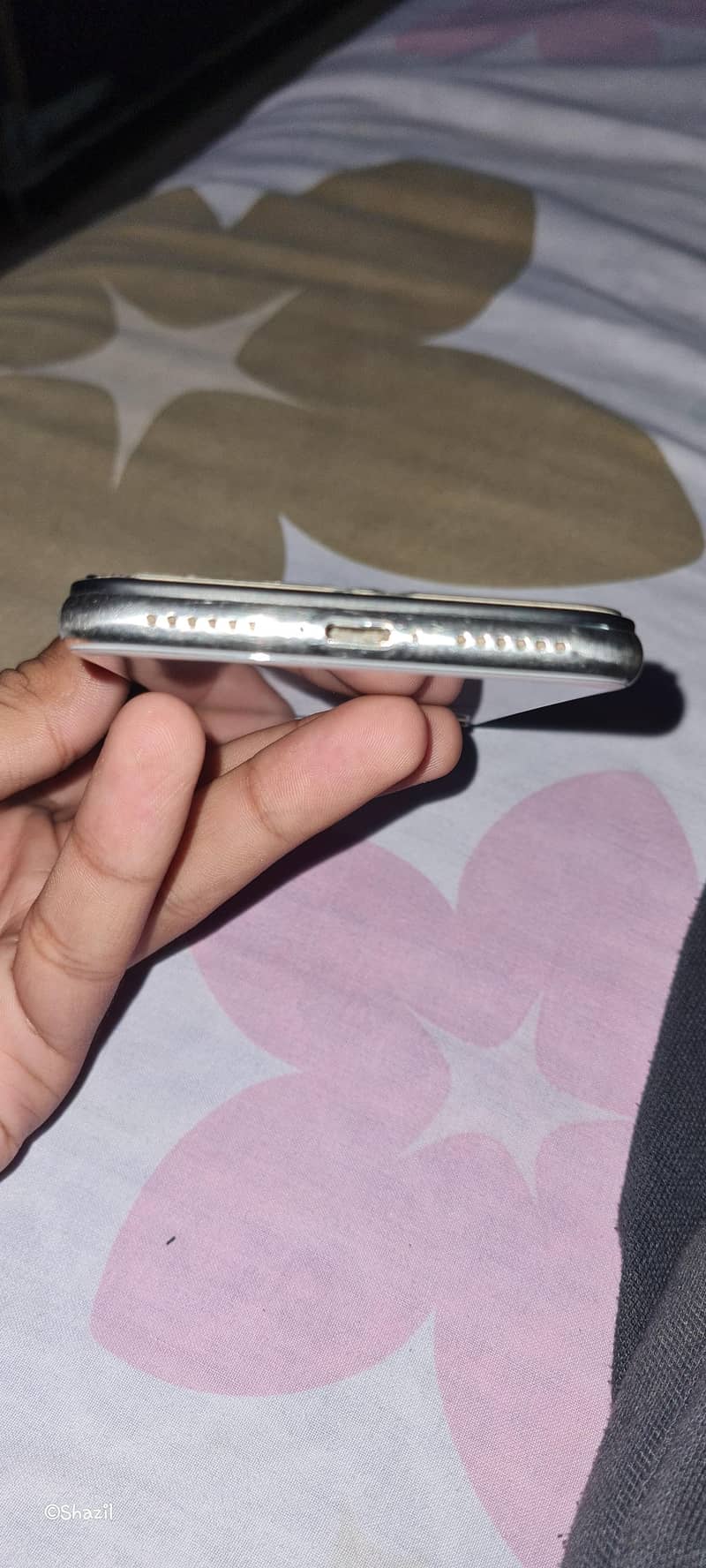 Apple iPhone X 4