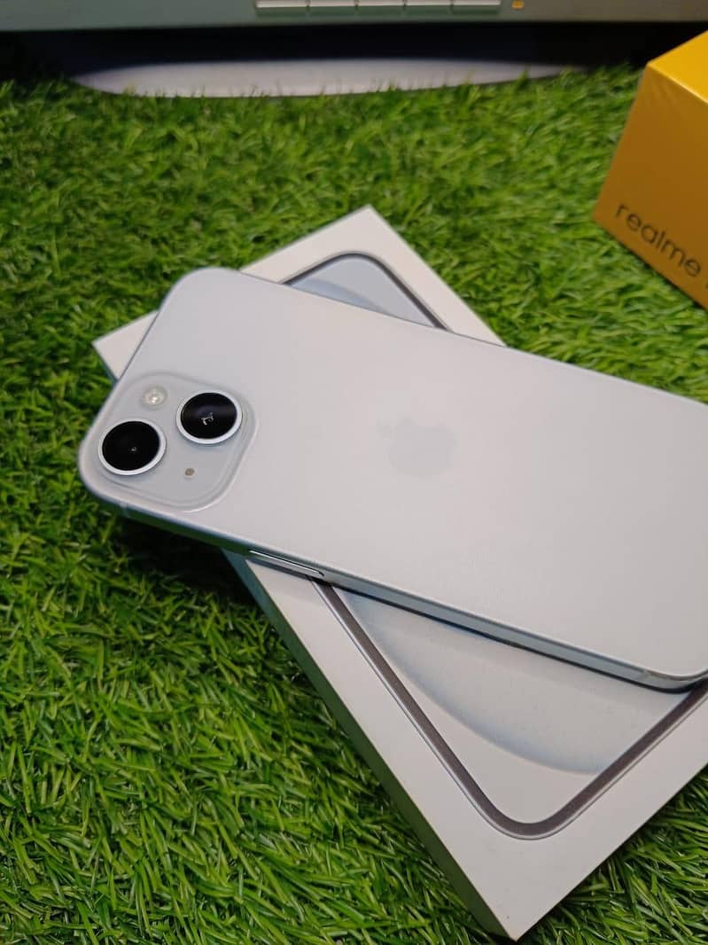 Apple iPhone 15 2