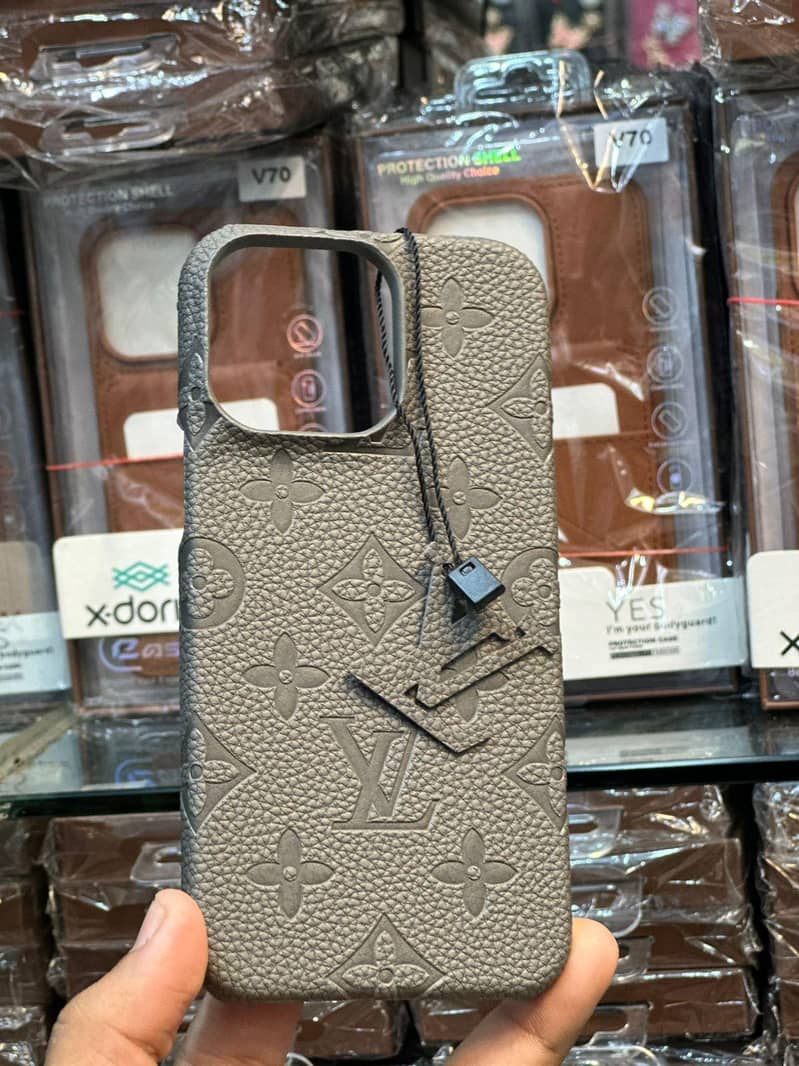 Lv Branded case 1