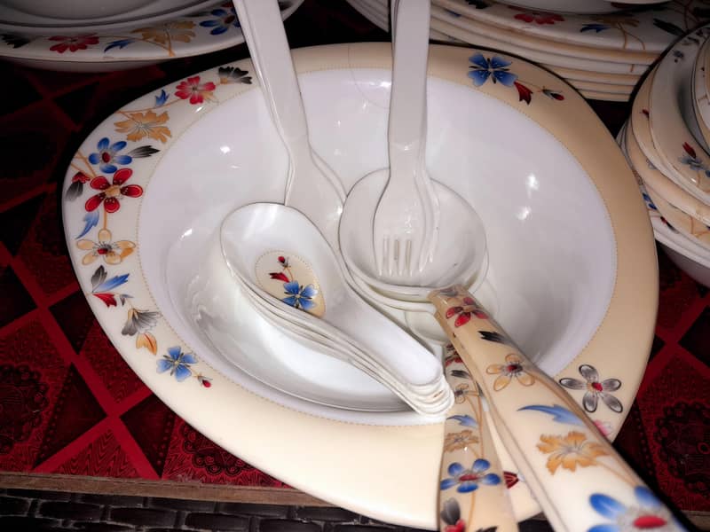 Dinner set 3