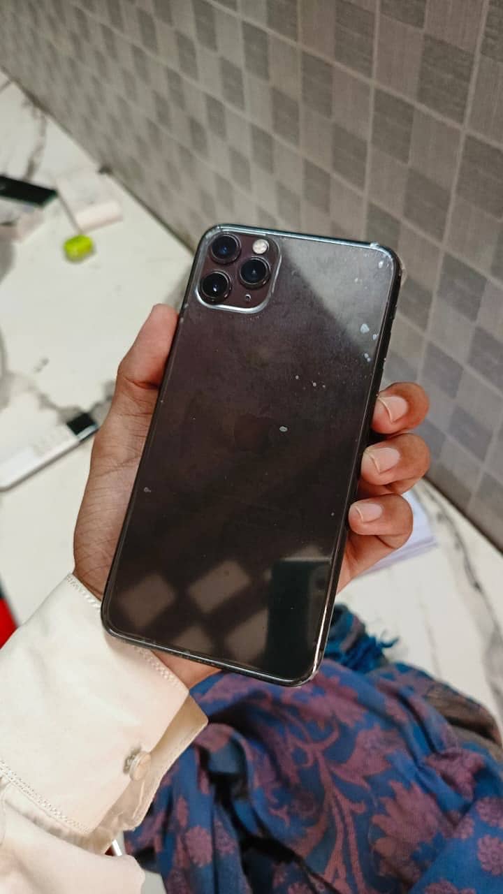Apple iPhone 11 Pro Max 0