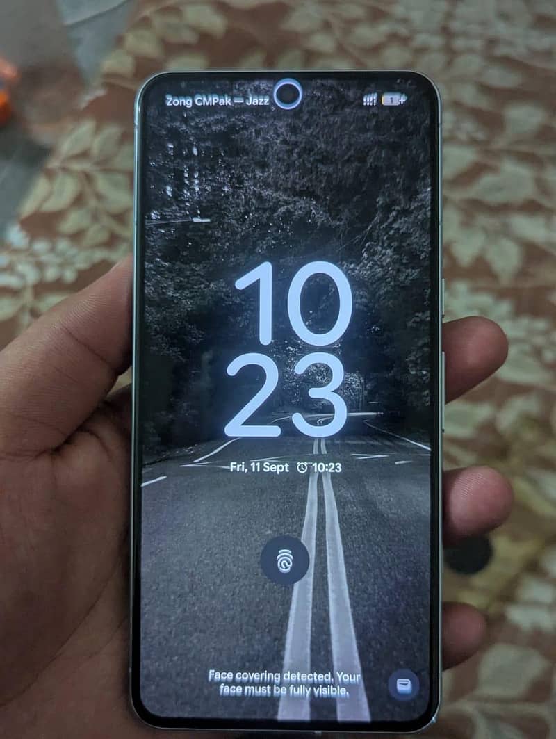 Google Pixel 8 Pro 2