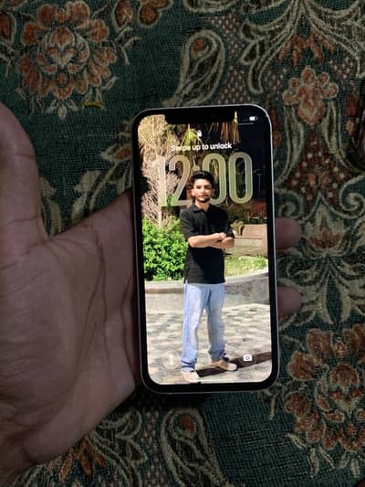 Apple iPhone 12