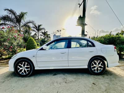 Honda Civic VTi Oriel Prosmatec 2004