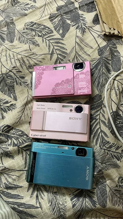 Vintage aesthetic digicams
