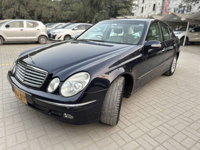 Mercedes E Class 2004 1