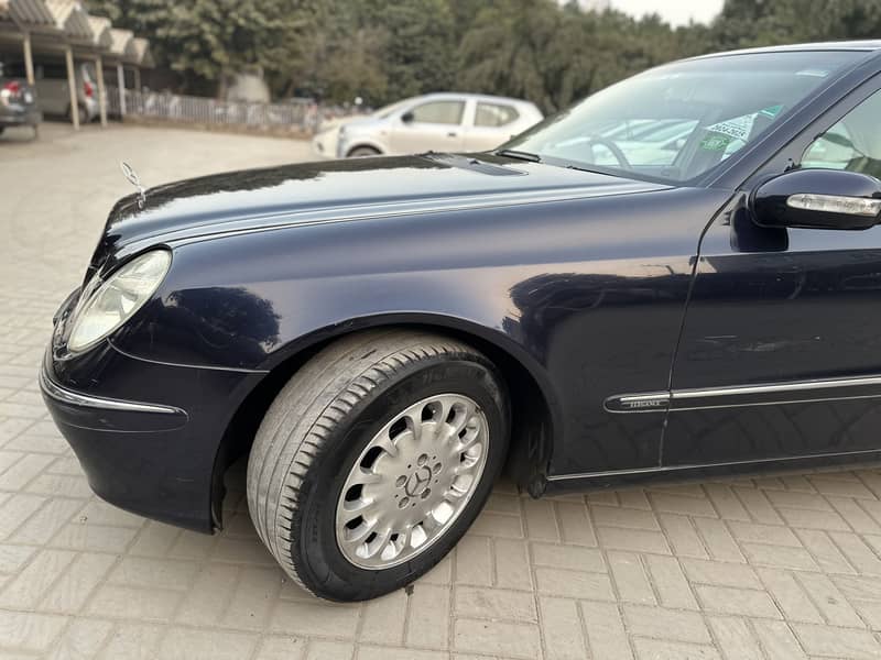 Mercedes E Class 2004 3