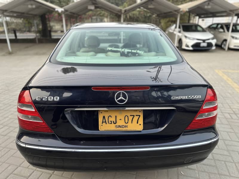Mercedes E Class 2004 4