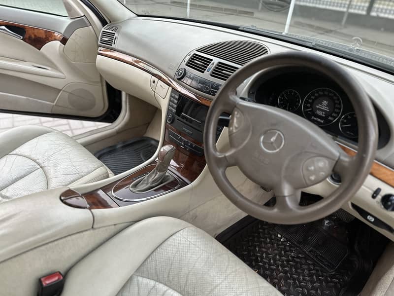 Mercedes E Class 2004 11