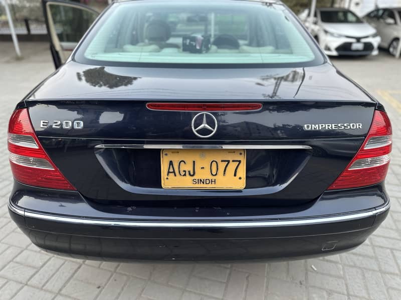 Mercedes E Class 2004 16