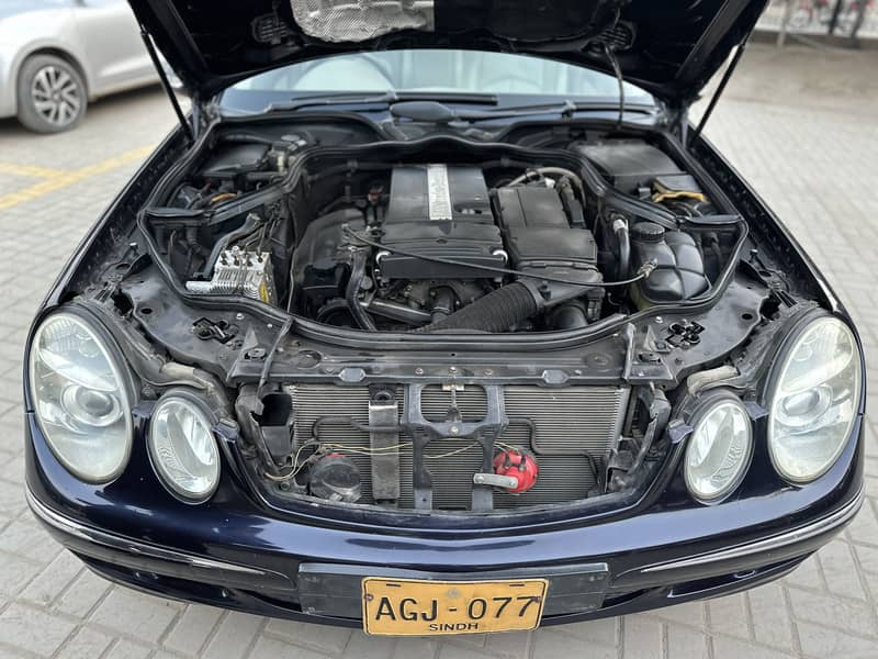 Mercedes E Class 2004 17