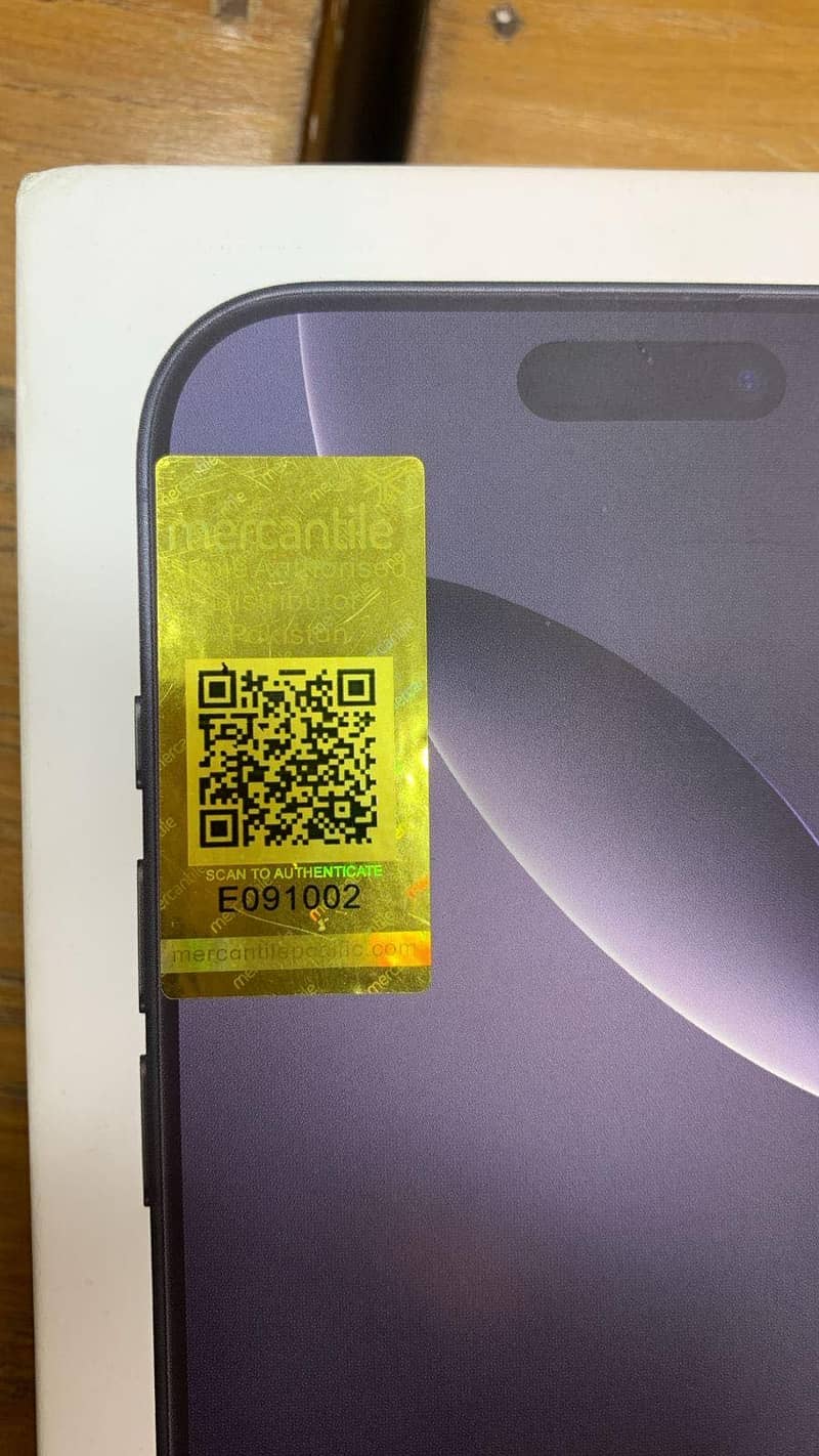 Apple iPhone 16 Pro Max 1
