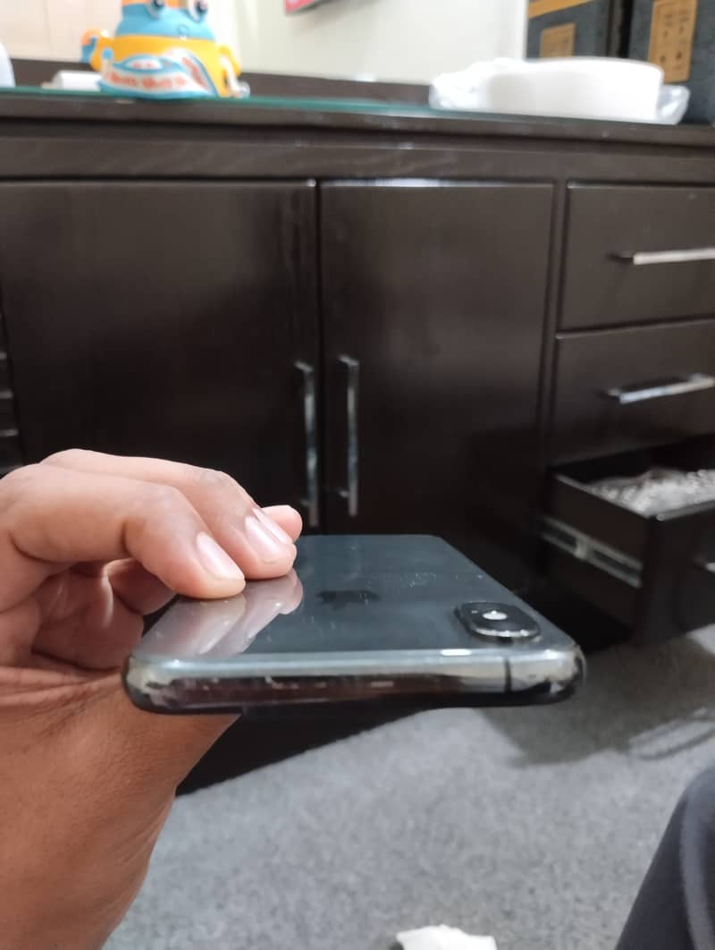 Apple iPhone XS 0