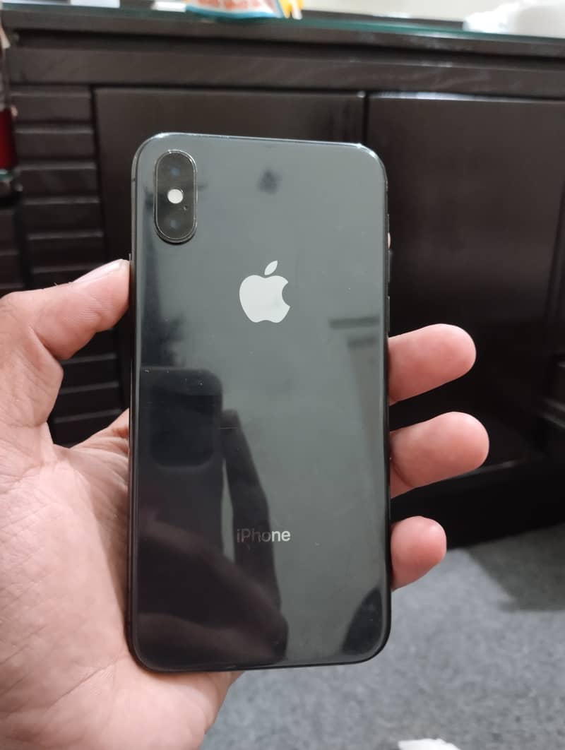 Apple iPhone XS 3