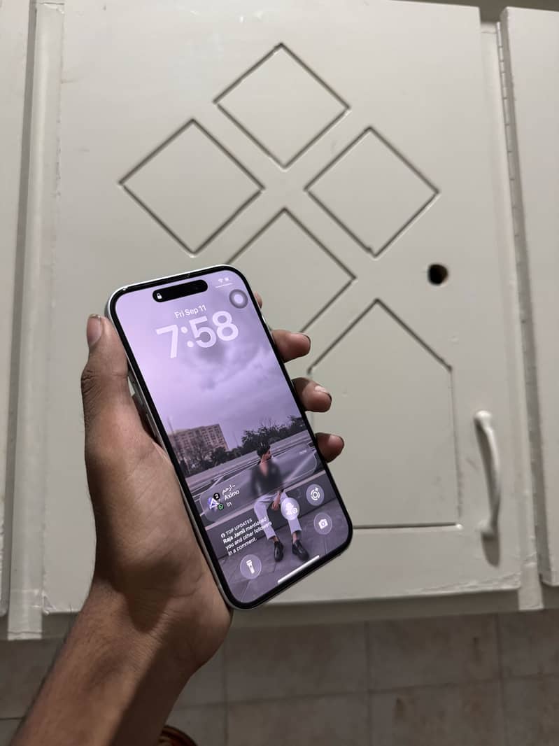 Apple iPhone 15 plus 1
