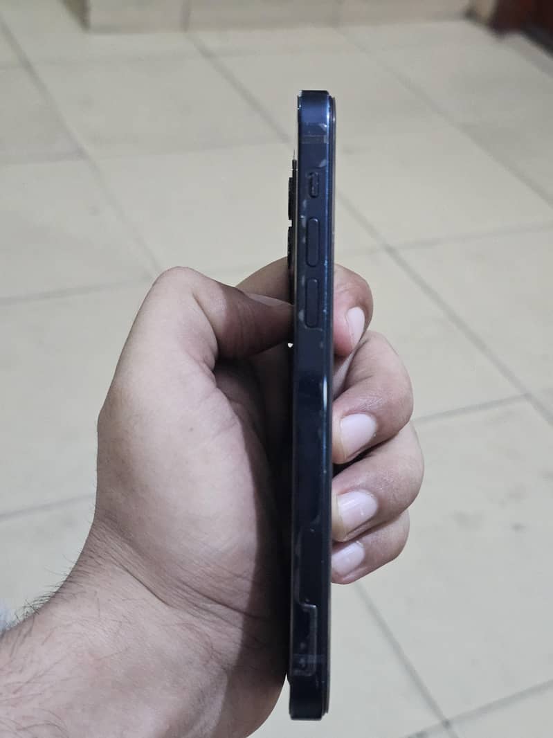 Apple iPhone 12 2
