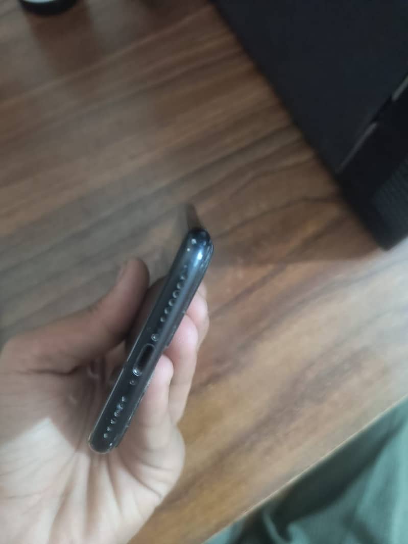 Apple iPhone SE 3