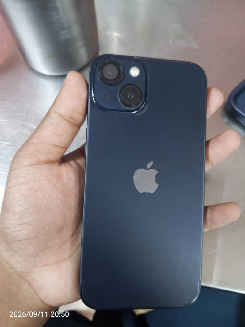 Apple iPhone 13 0