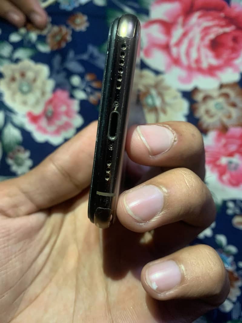 Apple iPhone XS 2