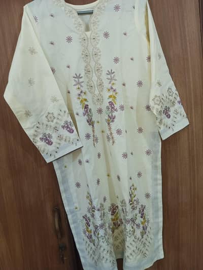 Dresses with different prices