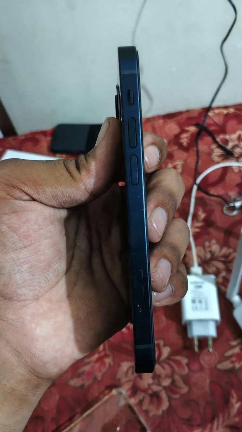 Apple iPhone 12 mini 5