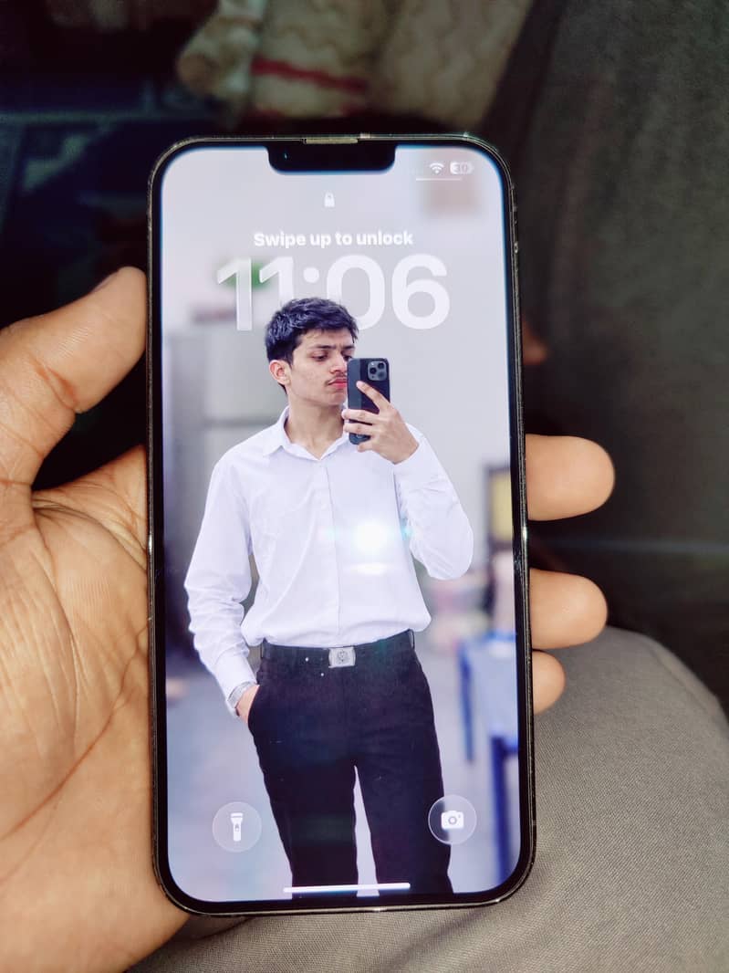 iphone 13 pro max non sim working 1