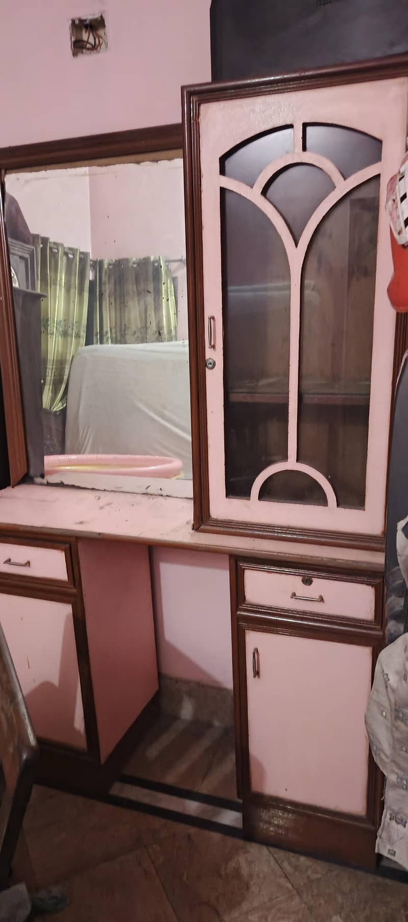 dressing table 3