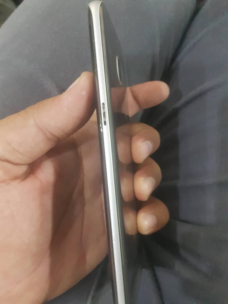 Apple iPhone 7 4